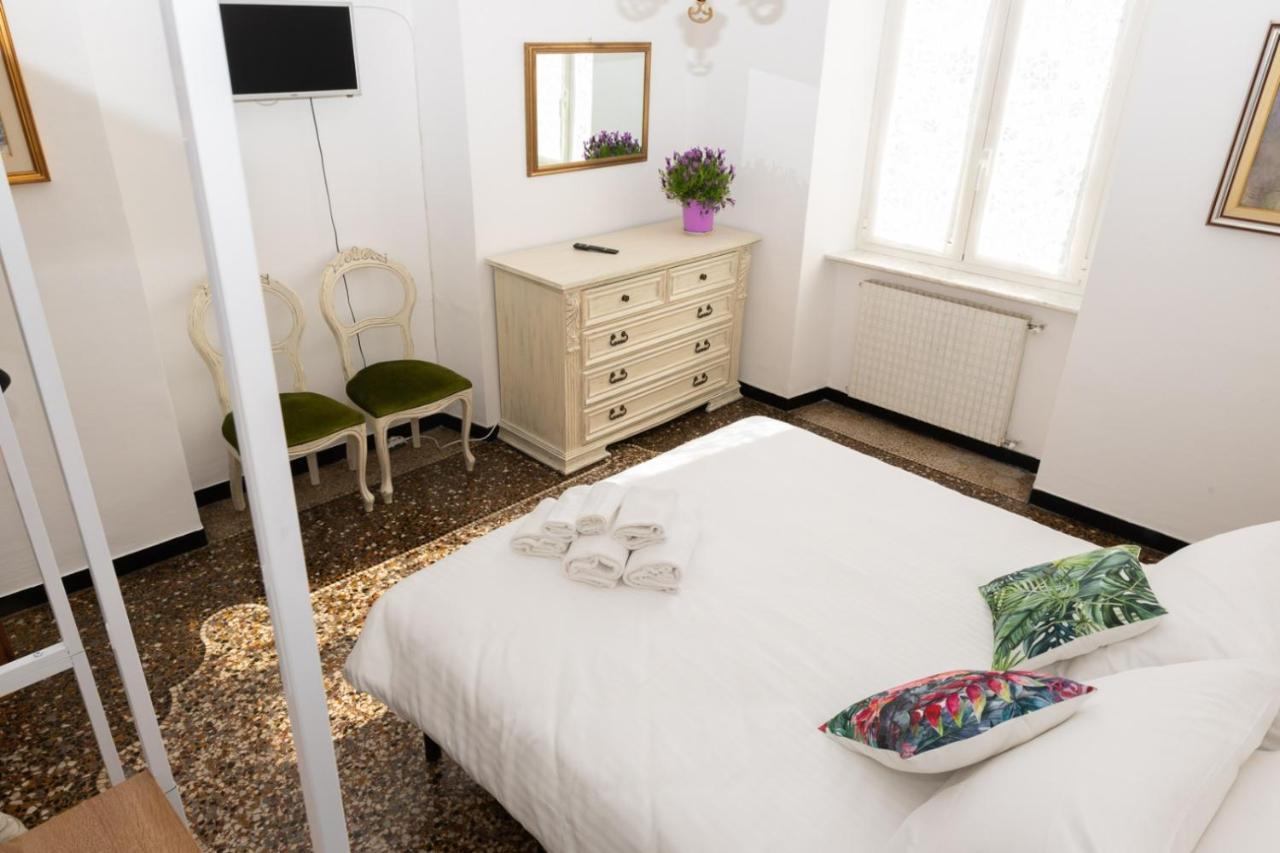 Living Sestri Airport Appartement Genua Buitenkant foto